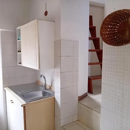 Casa 28 Luglio-radici